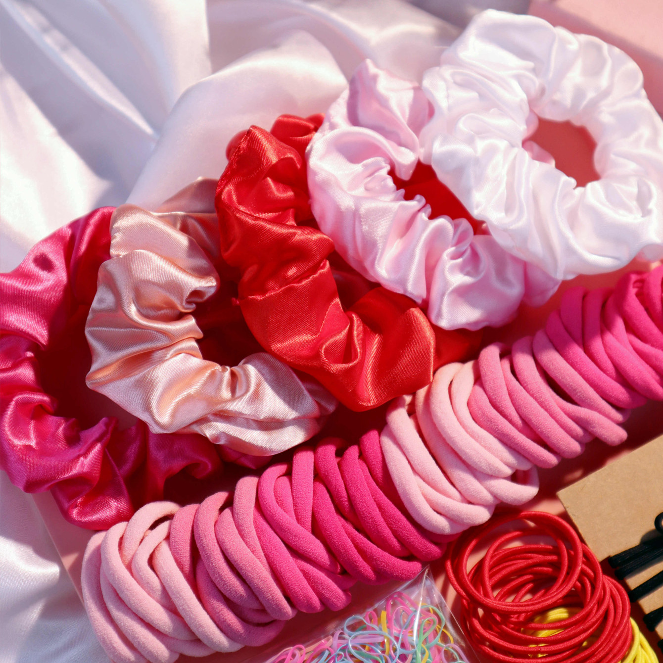 ชุดเครื่องประดับผมหลากสีสำหรับ - Scrunchie Satin Set บทวิจารณ์และราคา